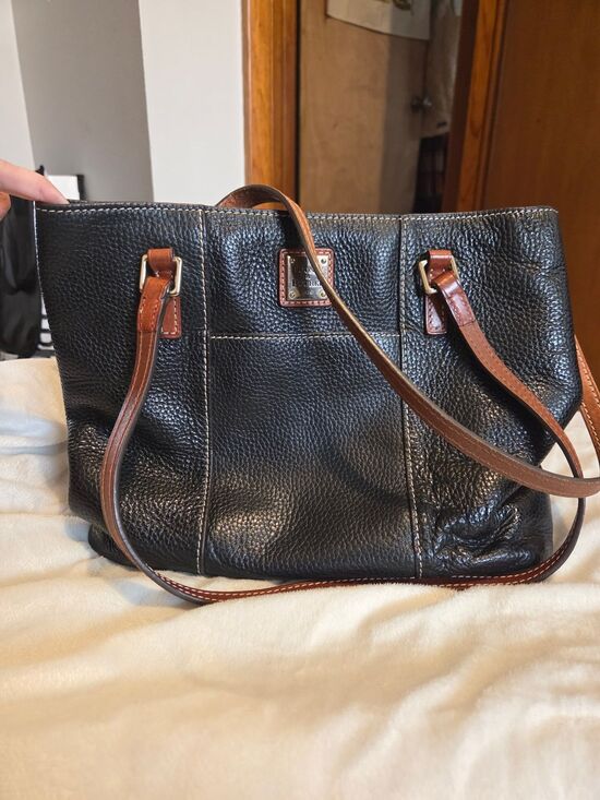 Dooney & Bourke Handbags - Dooney & Bourke Lexington Shopper